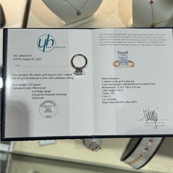 Exquisite 14k Yellow Gold Radiant Cut Lab-Grown Diamond Ring 4.04 CT - Picture 5 of 6